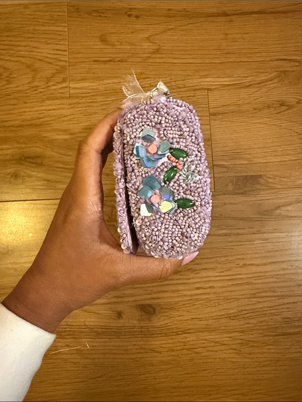 Handmade Lavender Beaded Clutch - India - Picture 4 of 5